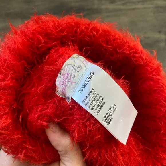 NWOT Free People Airy Rib Stripe Beanie Red - Picture 3 of 3